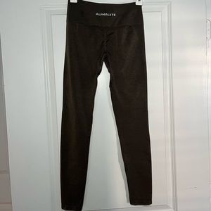 Mocha Alphalete Amplify Leggings